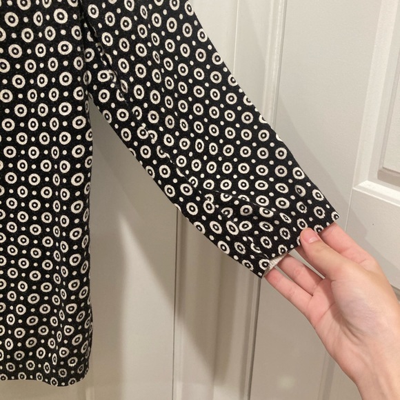 Light weight Ann Taylor polka dot sweater! - Picture 3 of 7